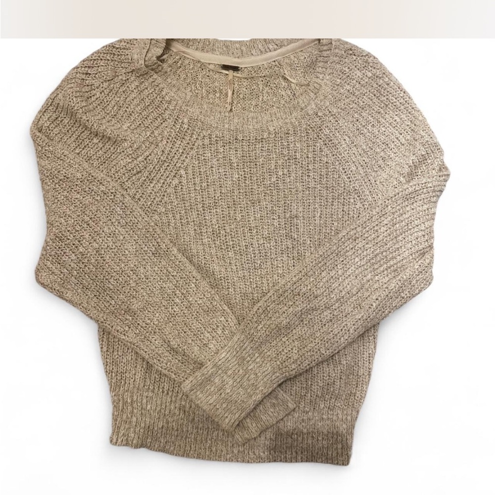Free People Women's Beige Sweater in size M